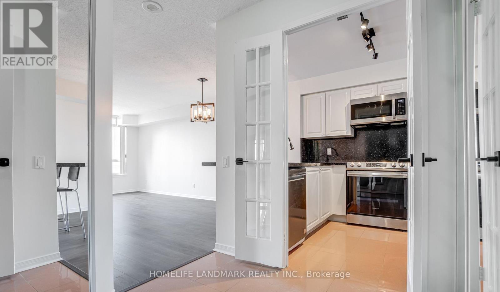 618 - 8 HILLCREST AVENUE, Toronto (Willowdale East), Ontario, M2N6Y6 — Photo 5