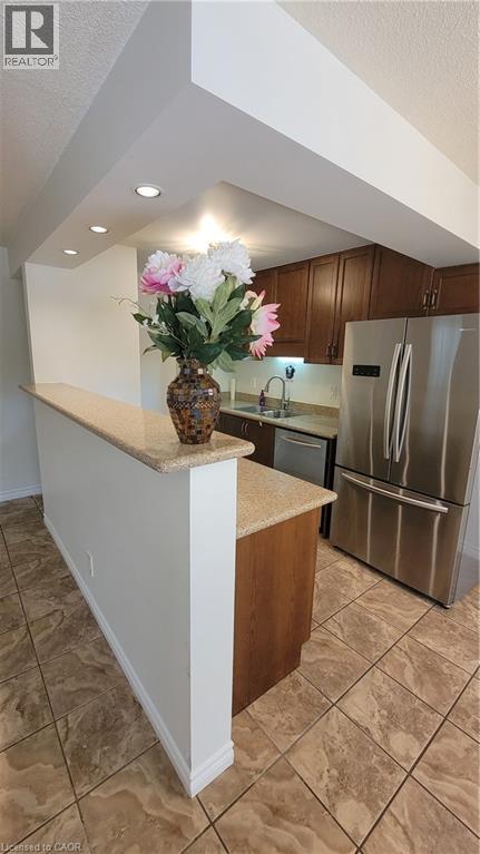 793 COLBORNE Street Unit# 114, Brantford, Ontario, N3S7J3 — Photo 9