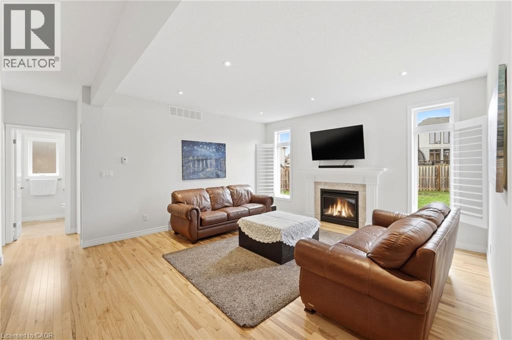 152 JUNO Crescent, Woodstock, Ontario, N4T0A9 — Photo 7