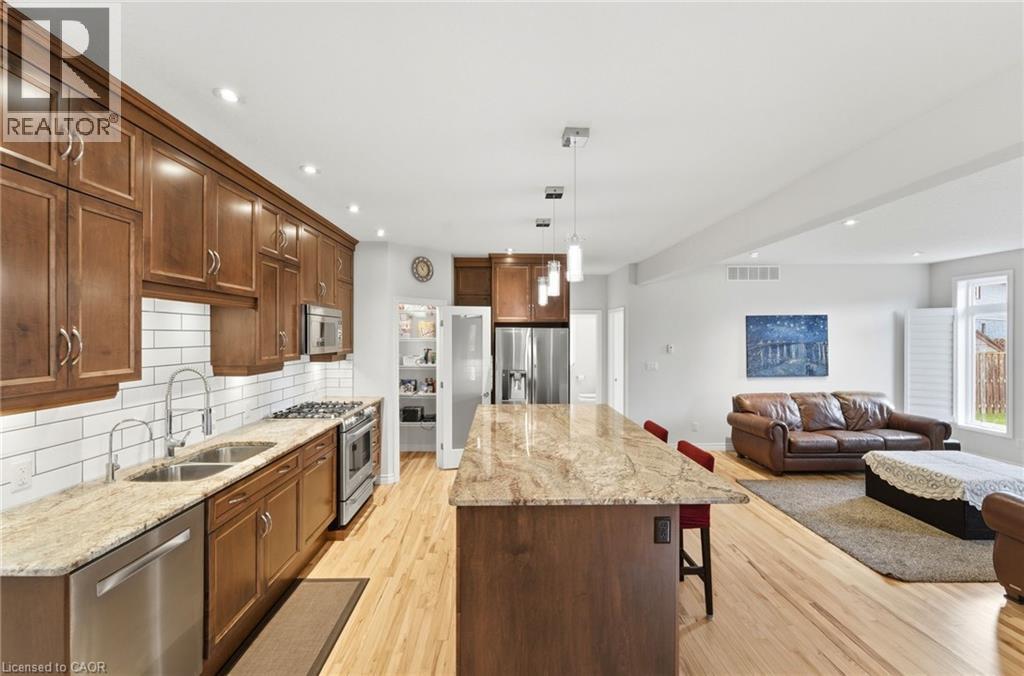 152 JUNO Crescent, Woodstock, Ontario, N4T0A9 — Photo 8