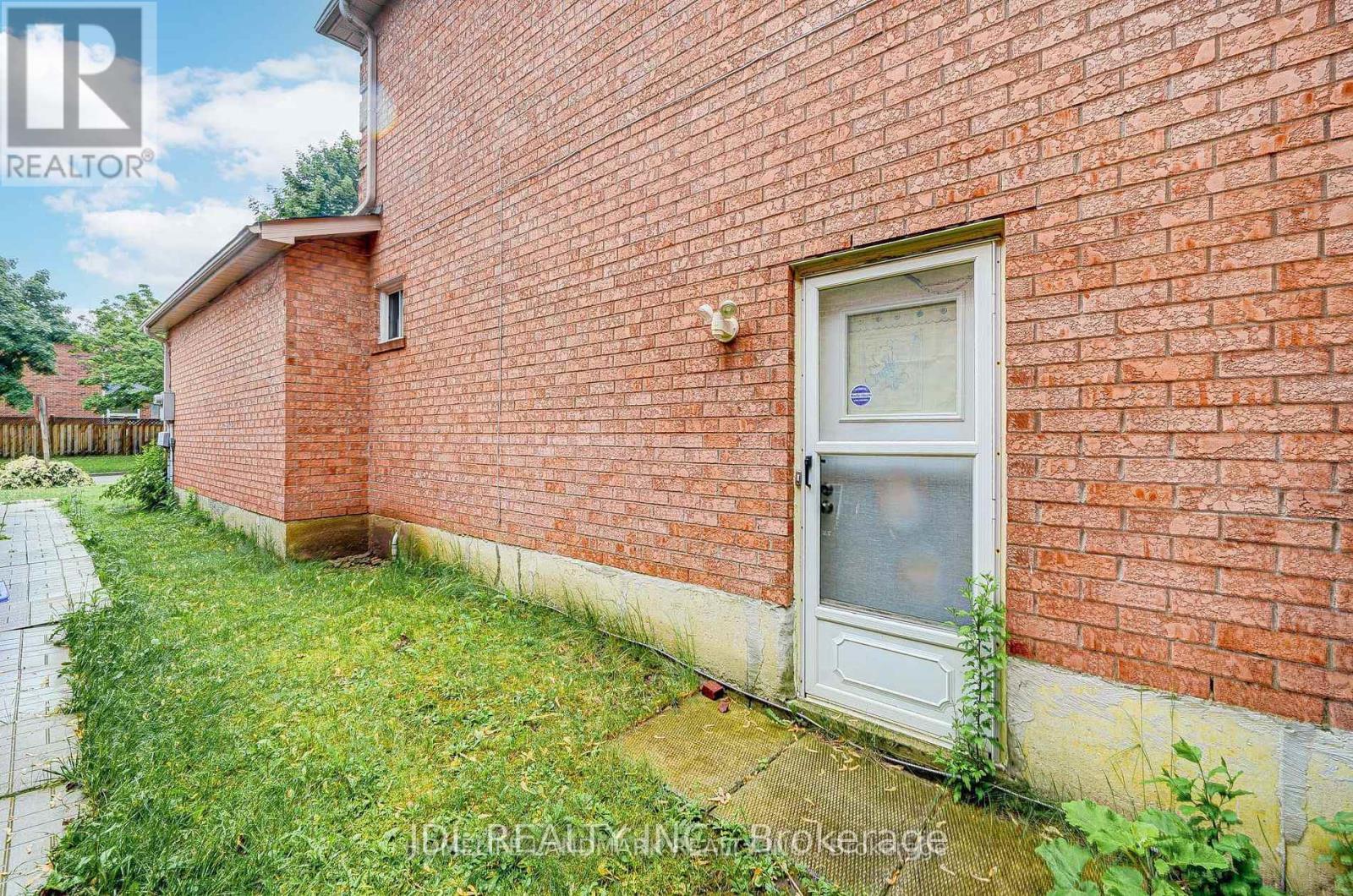 114 ALDERBURY DRIVE, Markham (Middlefield), Ontario, L3S3G4 — Photo 3