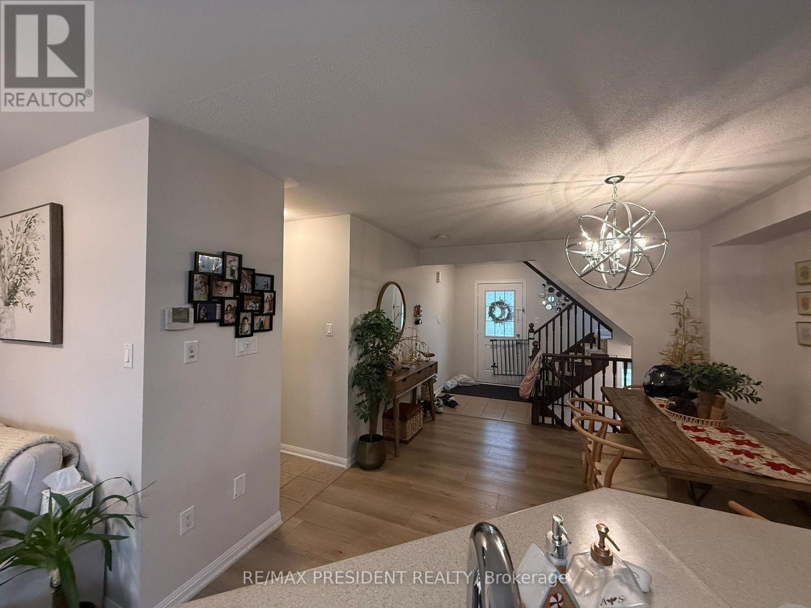 630 CARGILL PATH, Milton (CO Coates), Ontario, L9T7X2 — Photo 5