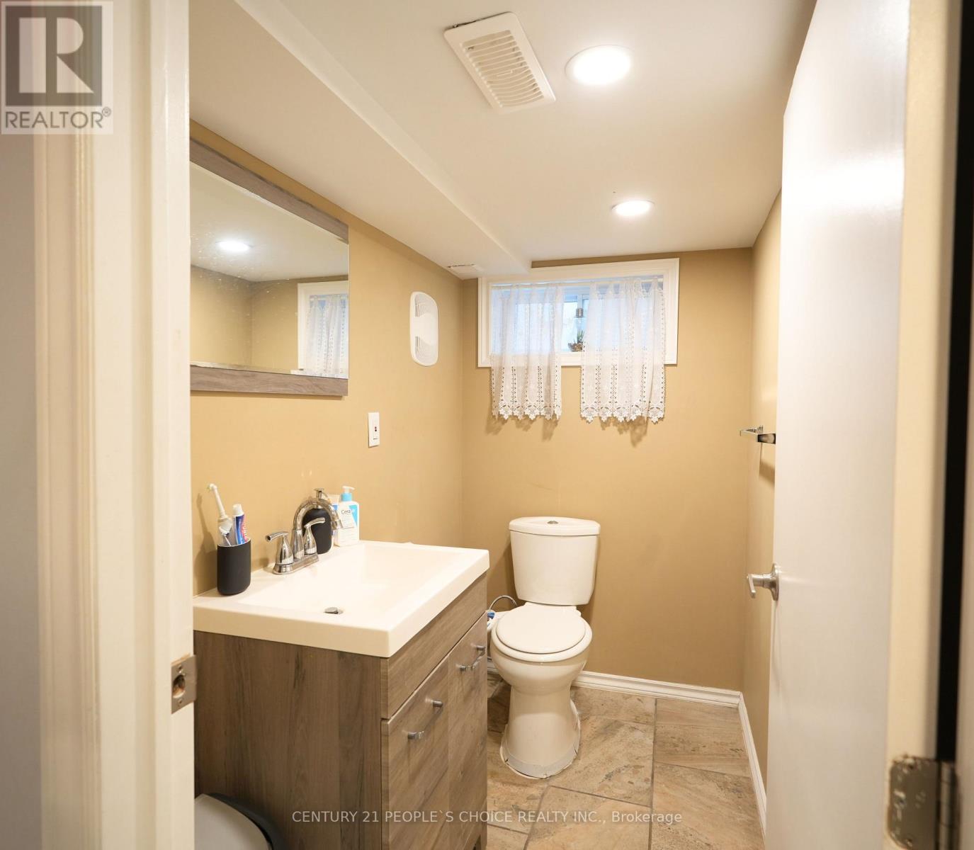 150 SPEARS STREET, TORONTO STREET, Toronto (Rockcliffe-Smythe), Ontario, M6N3X7 — Photo 16