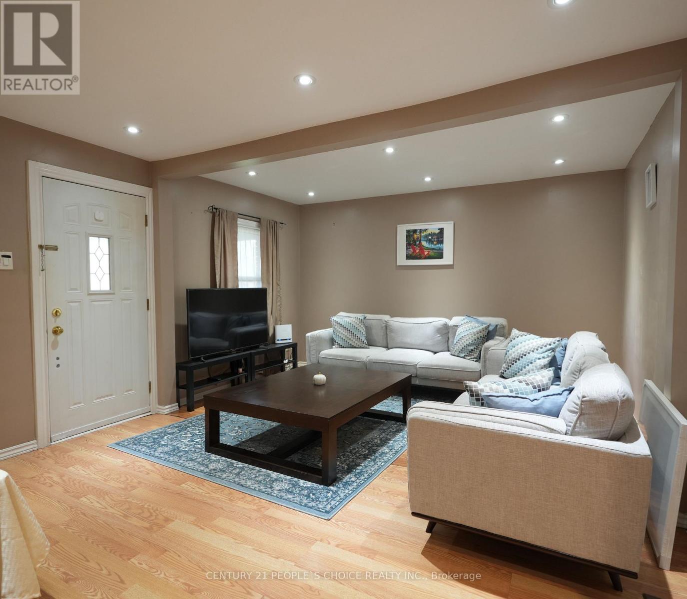 150 SPEARS STREET, TORONTO STREET, Toronto (Rockcliffe-Smythe), Ontario, M6N3X7 — Photo 3