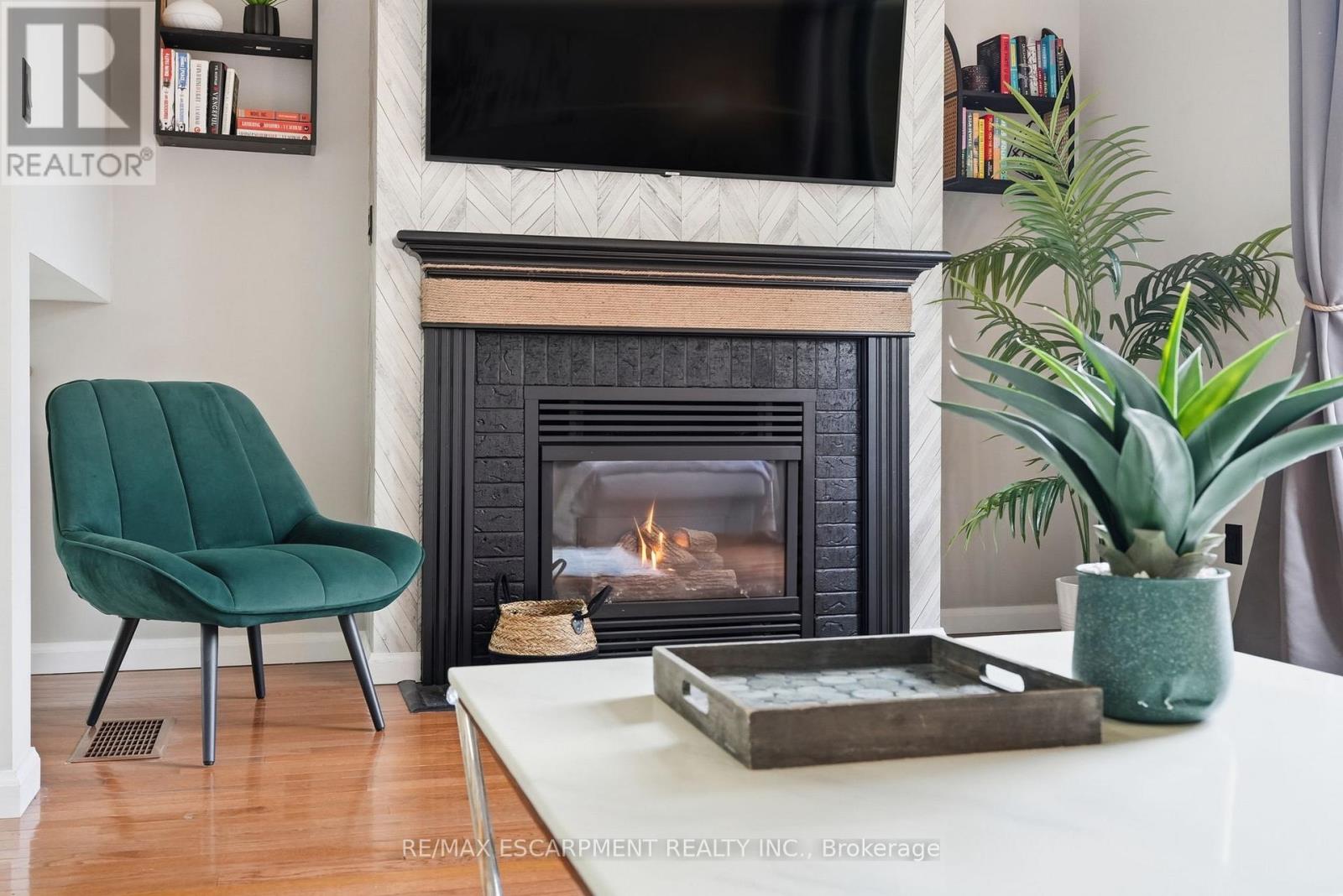 6 WOODCROFT CRESCENT, Hamilton (Waterdown), Ontario, L8B0H1 — Photo 18