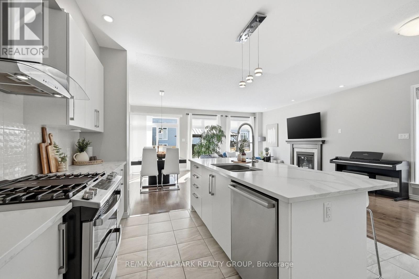 570 BAIE DES CASTORS STREET, Ottawa, Ontario, K4A0Y7 — Photo 6