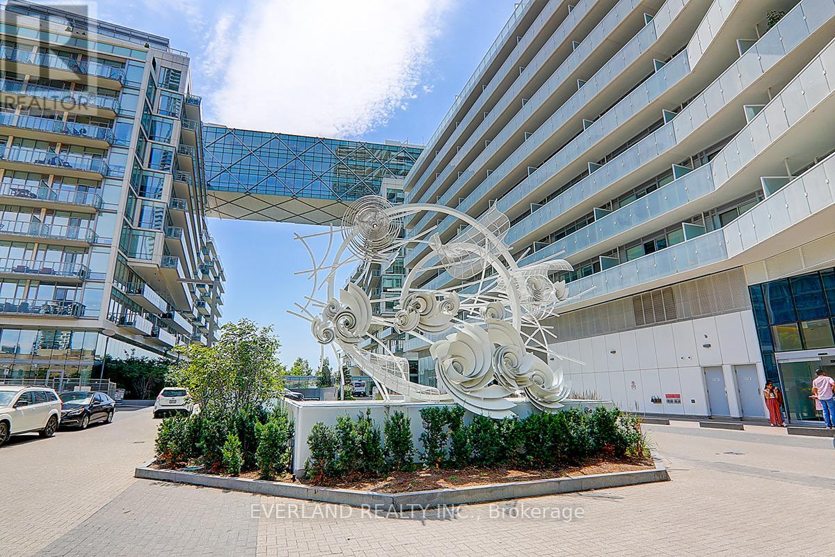 3105 - 15 QUEENS QUAY E, Toronto (Waterfront Communities), Ontario, M5E0C5 — Photo 2