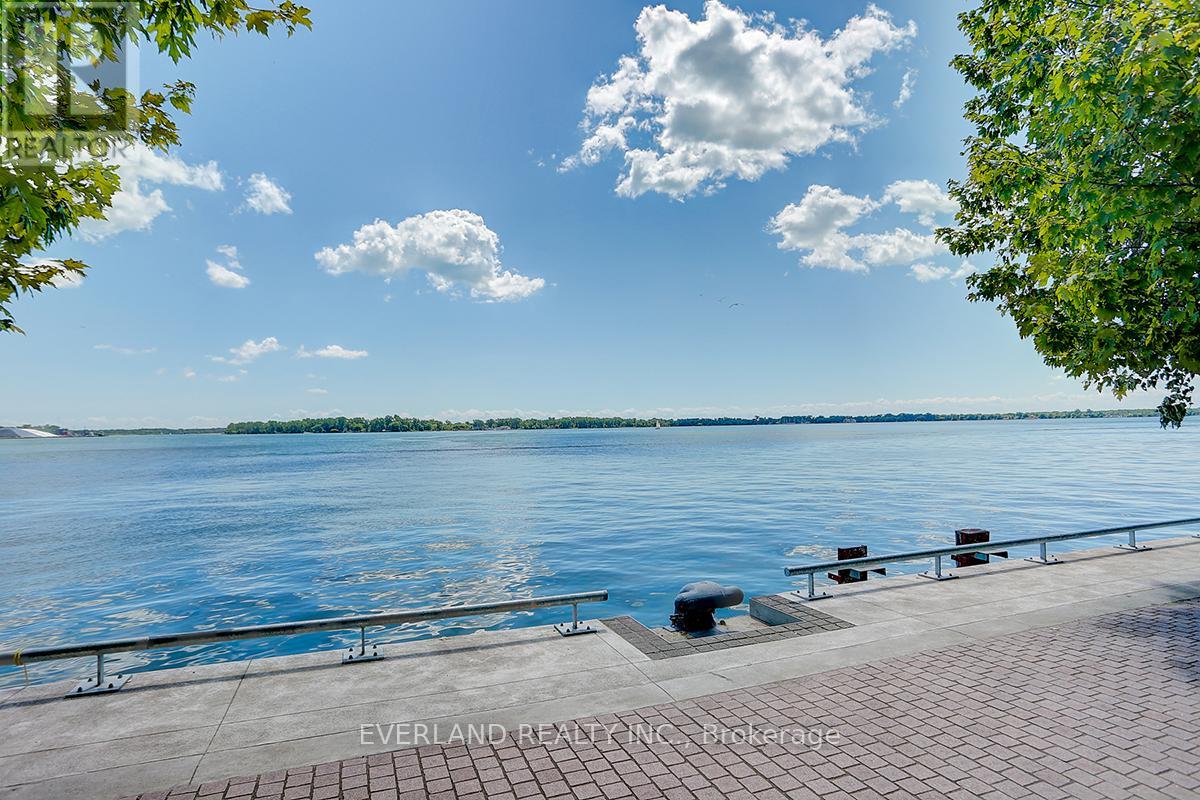 3105 - 15 QUEENS QUAY E, Toronto (Waterfront Communities), Ontario, M5E0C5 — Photo 3