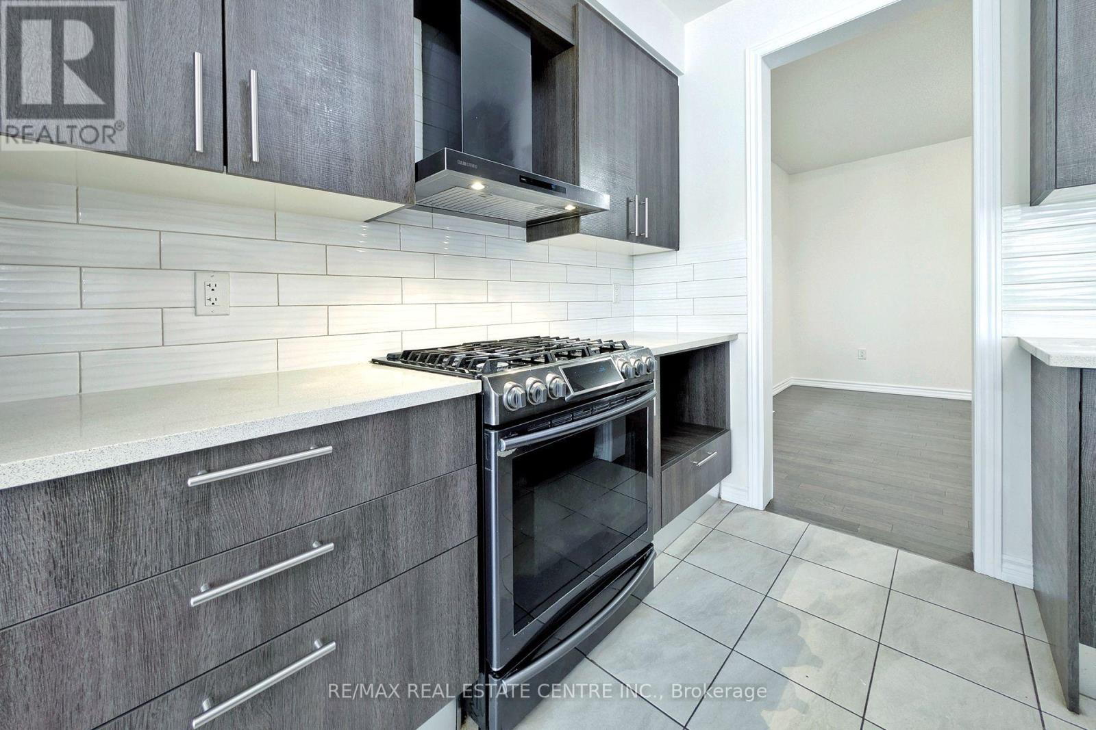 187 LYLE DRIVE, Clarington (Bowmanville), Ontario, L1C0V6 — Photo 15