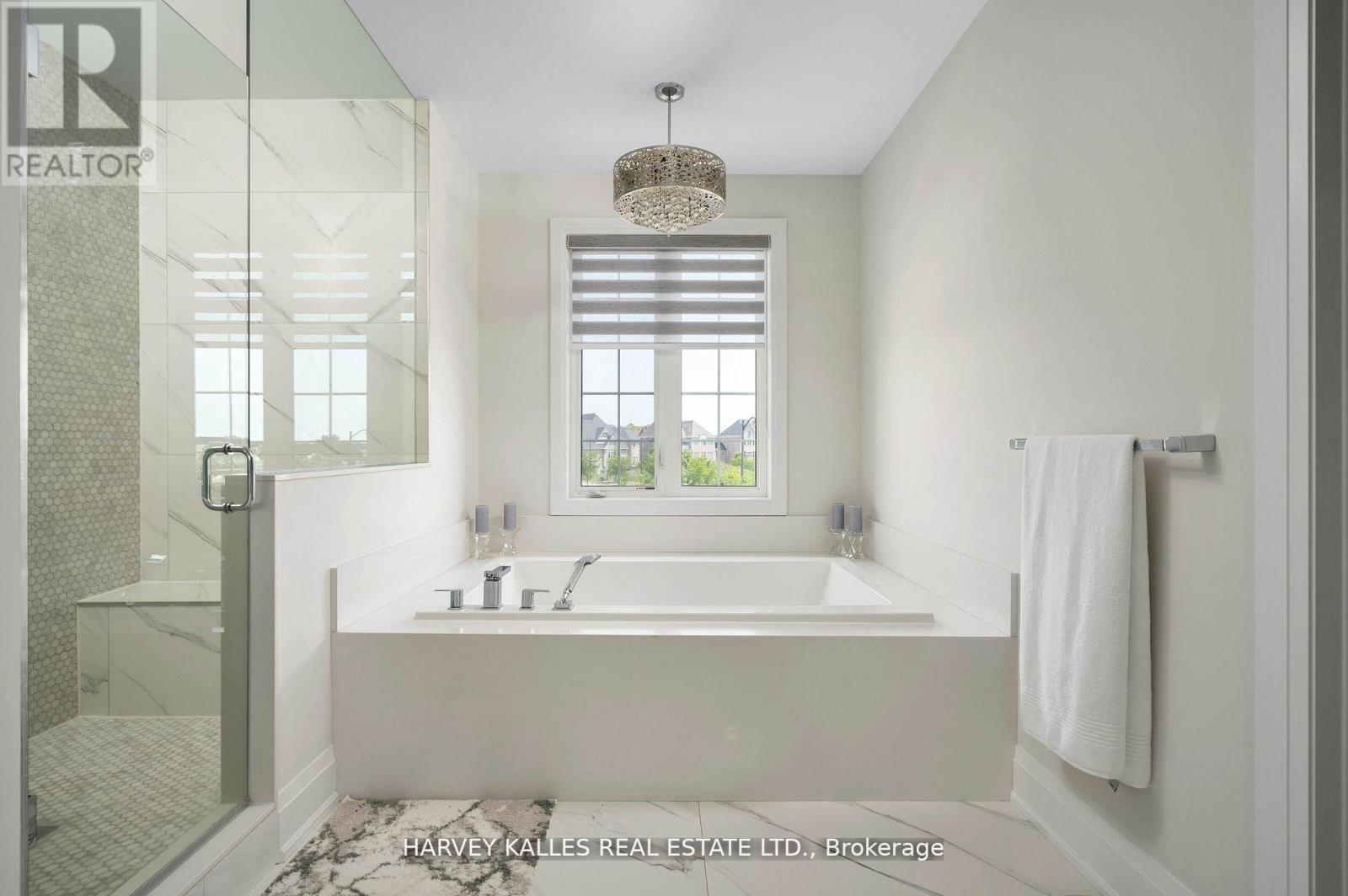 4 LARKIN AVENUE, King (Nobleton), Ontario, L7B0N8 — Photo 25