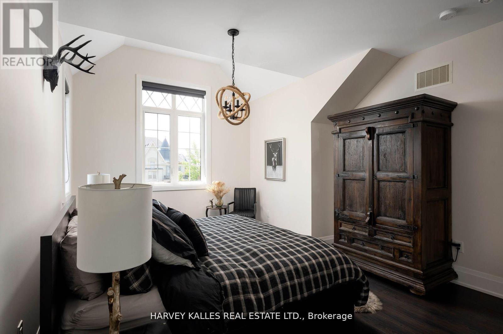 4 LARKIN AVENUE, King (Nobleton), Ontario, L7B0N8 — Photo 28