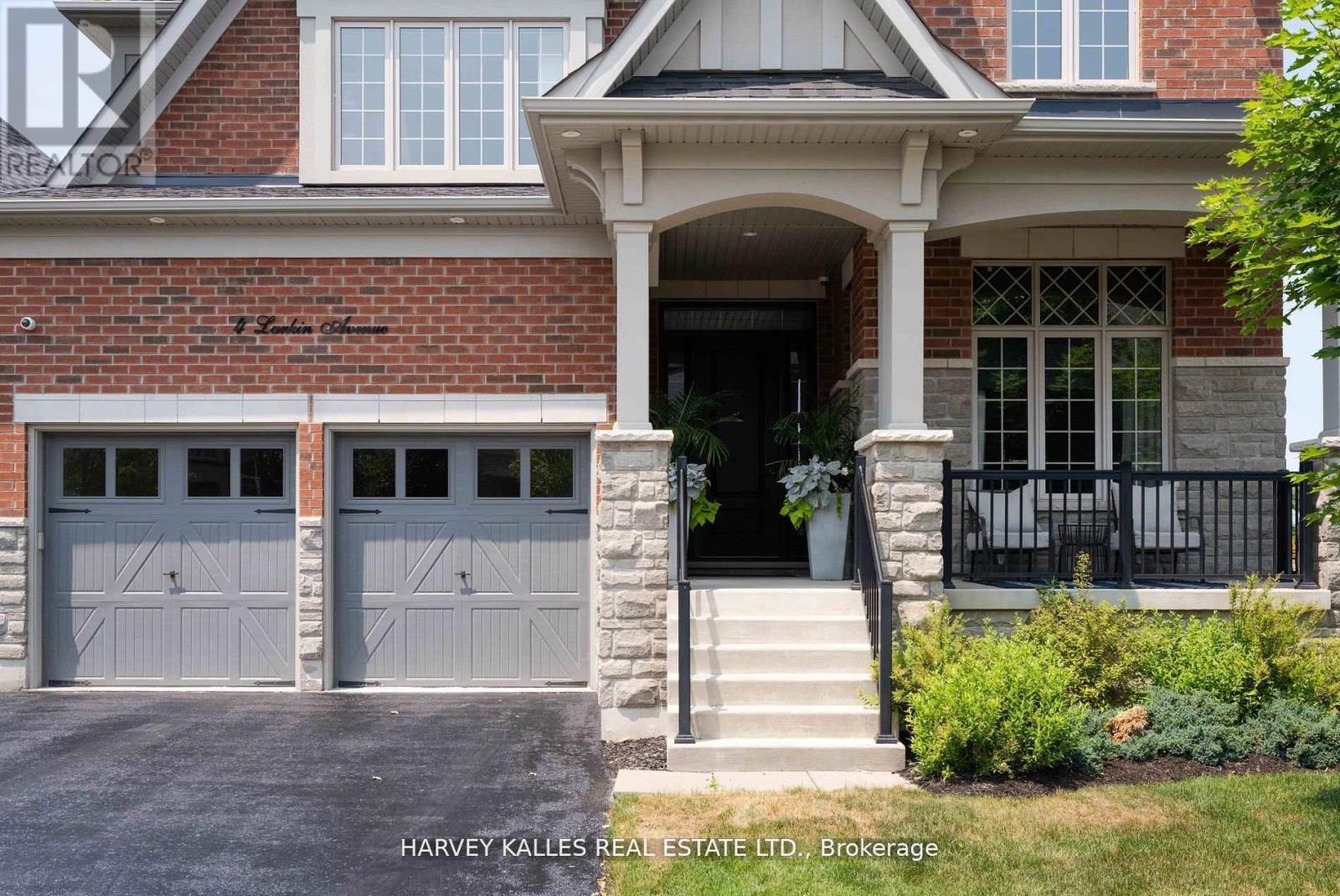 4 LARKIN AVENUE, King (Nobleton), Ontario, L7B0N8 — Photo 3