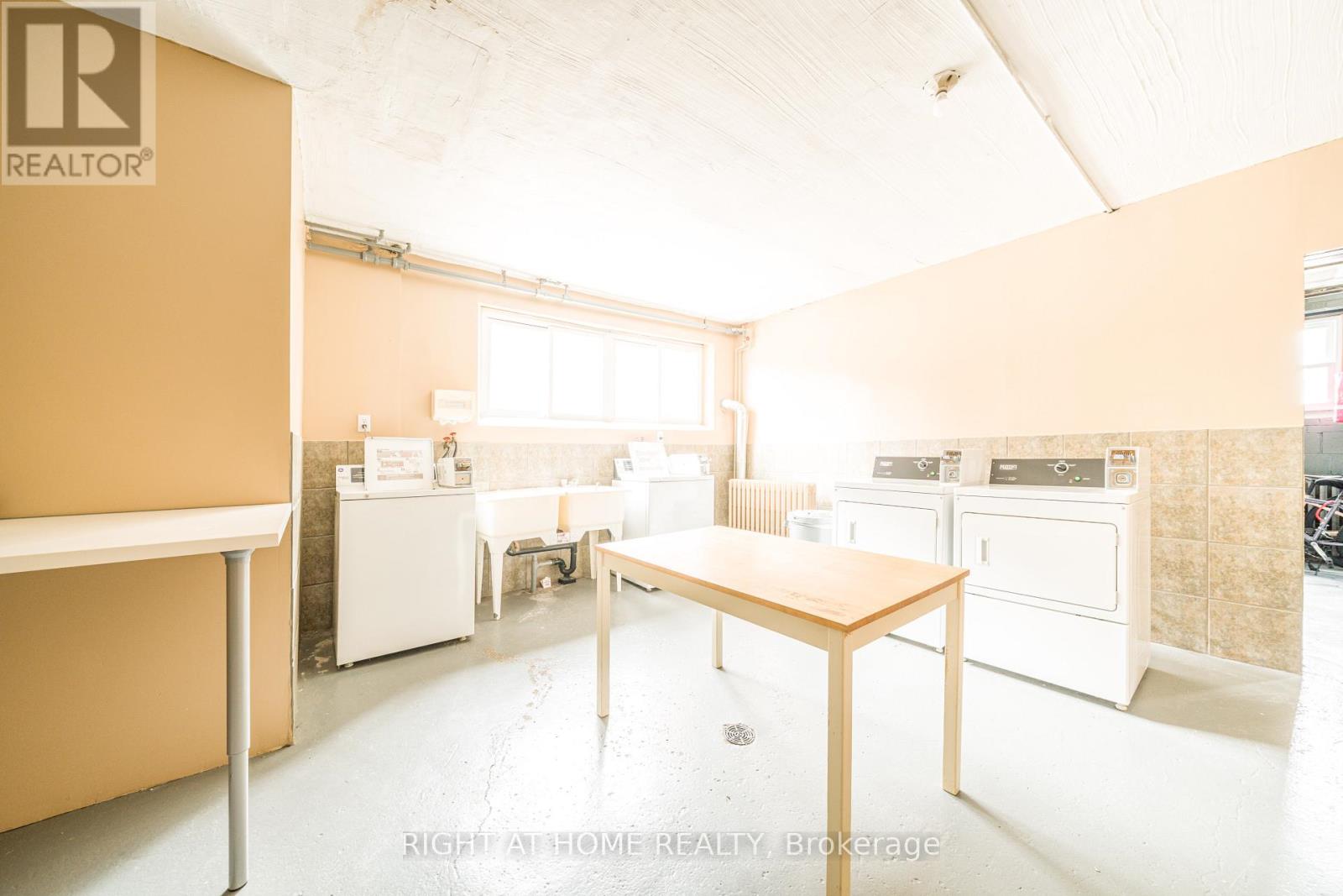 4 - 340 LAKESHORE ROAD W, Mississauga (Port Credit), Ontario, L5H1H1 — Photo 14