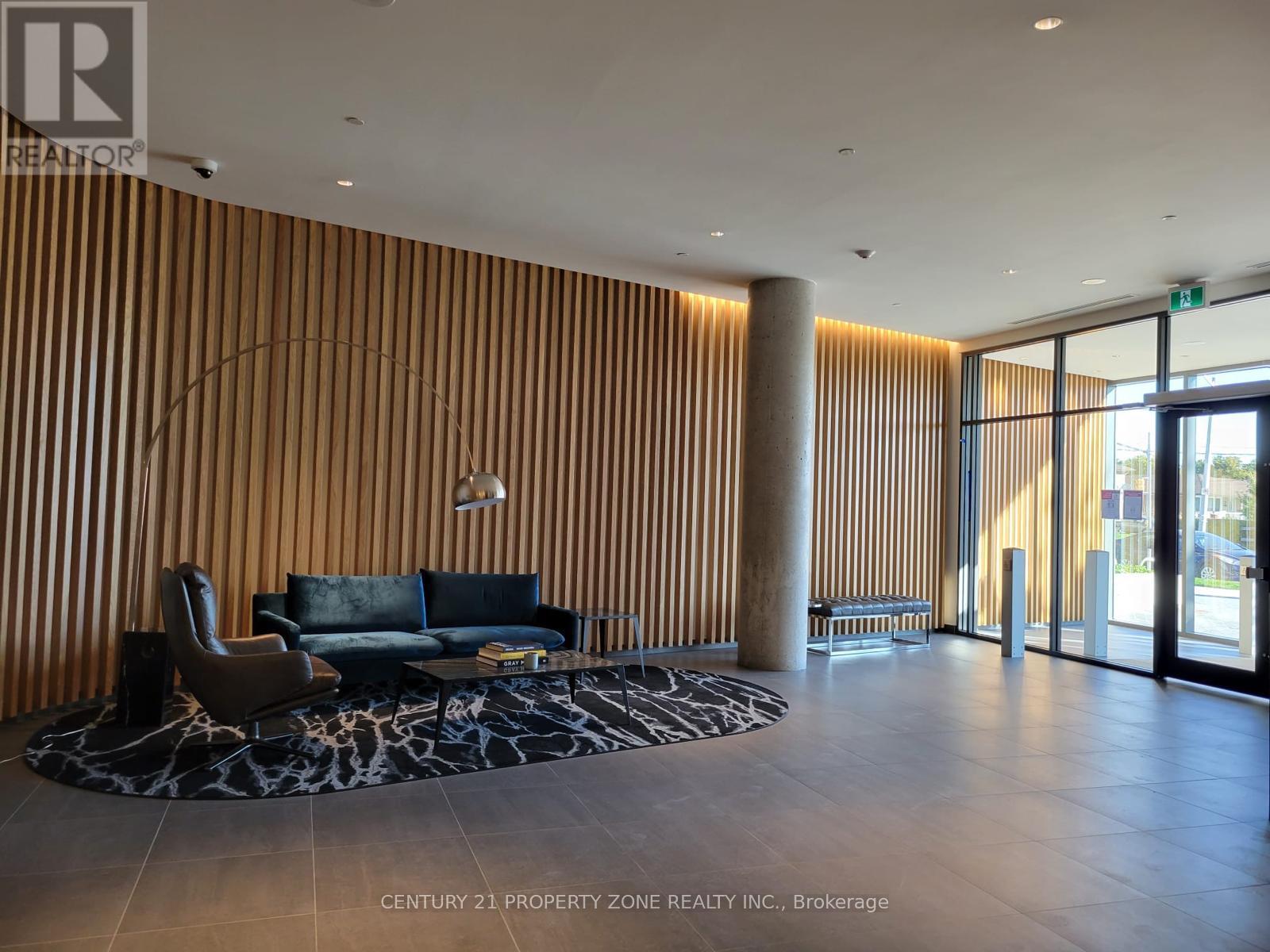 820 - 120 VARNA DRIVE, Toronto (Englemount-Lawrence), Ontario, M6A0B3 — Photo 4