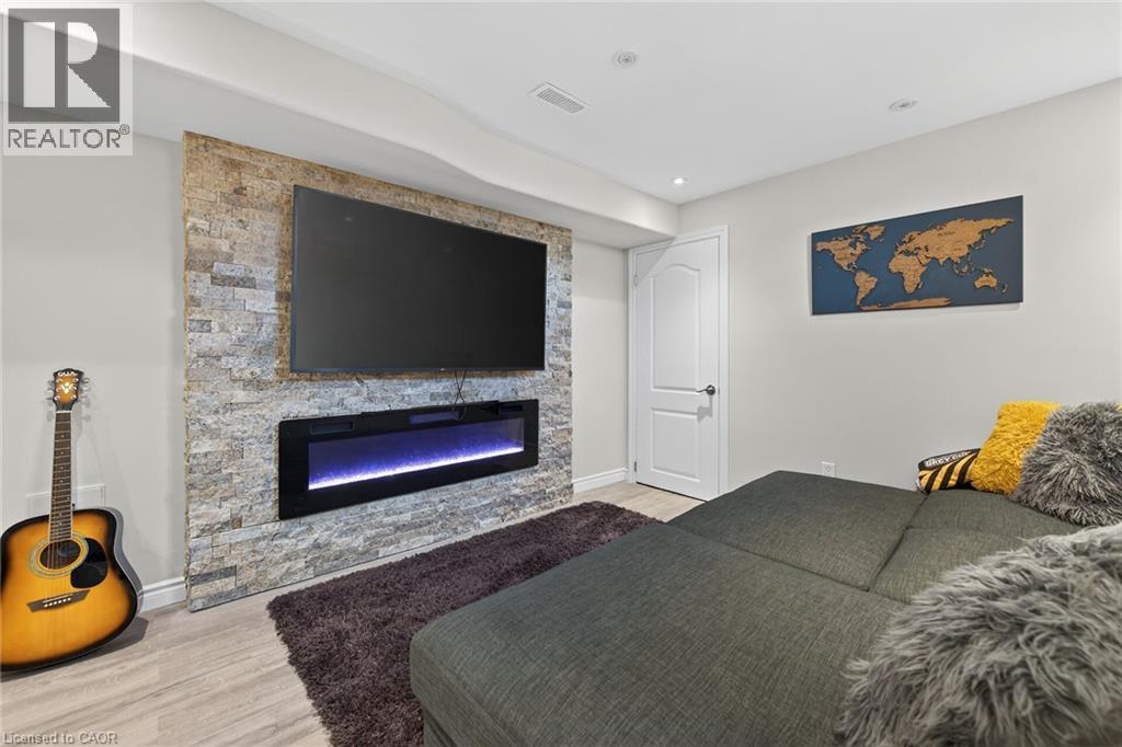 370 WINDWOOD Drive, Binbrook, Ontario, L0R1C0 — Photo 29