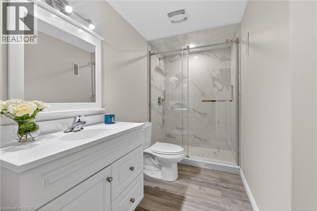 370 WINDWOOD Drive, Binbrook, Ontario, L0R1C0 — Photo 32