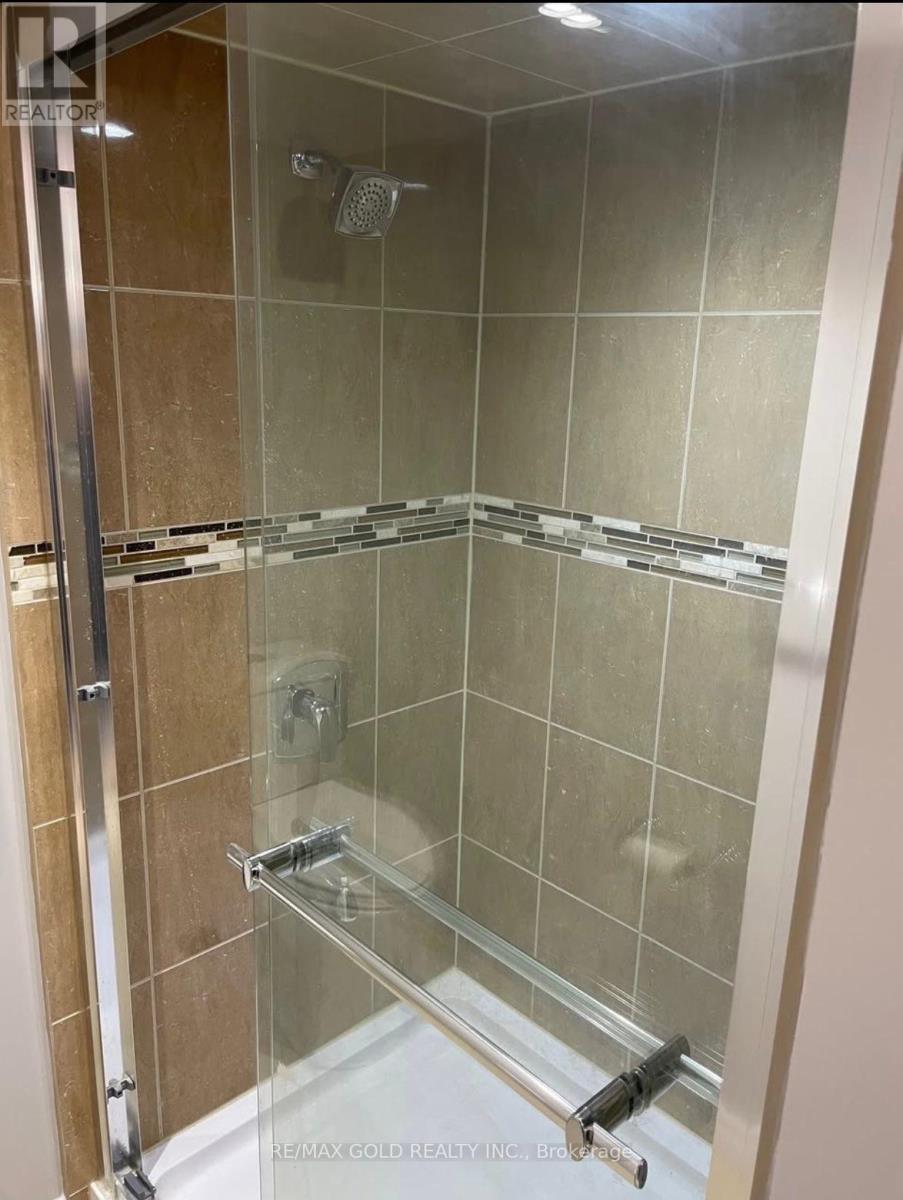 72 LESABRE CRESCENT, Brampton (Bram East), Ontario, L6P3R4 — Photo 5