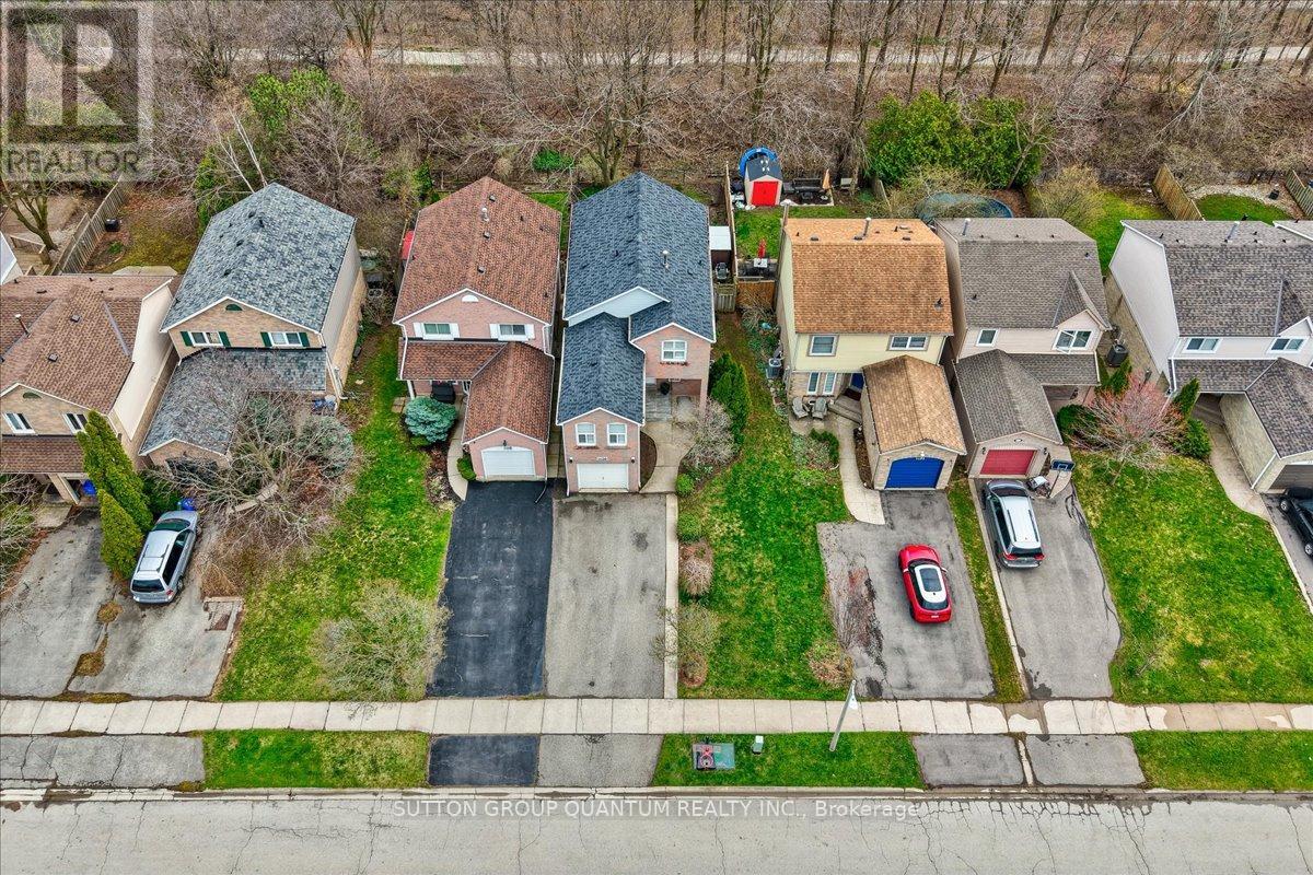 1120 MONTGOMERY DRIVE, Oakville (GA Glen Abbey), Ontario, L6M1G1 — Photo 2