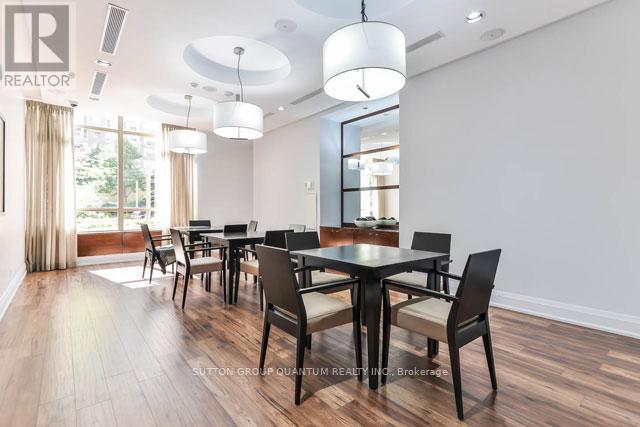 2102 - 310 BURNHAMTHORPE ROAD W, Mississauga (City Centre), Ontario, L5B4P9 — Photo 11