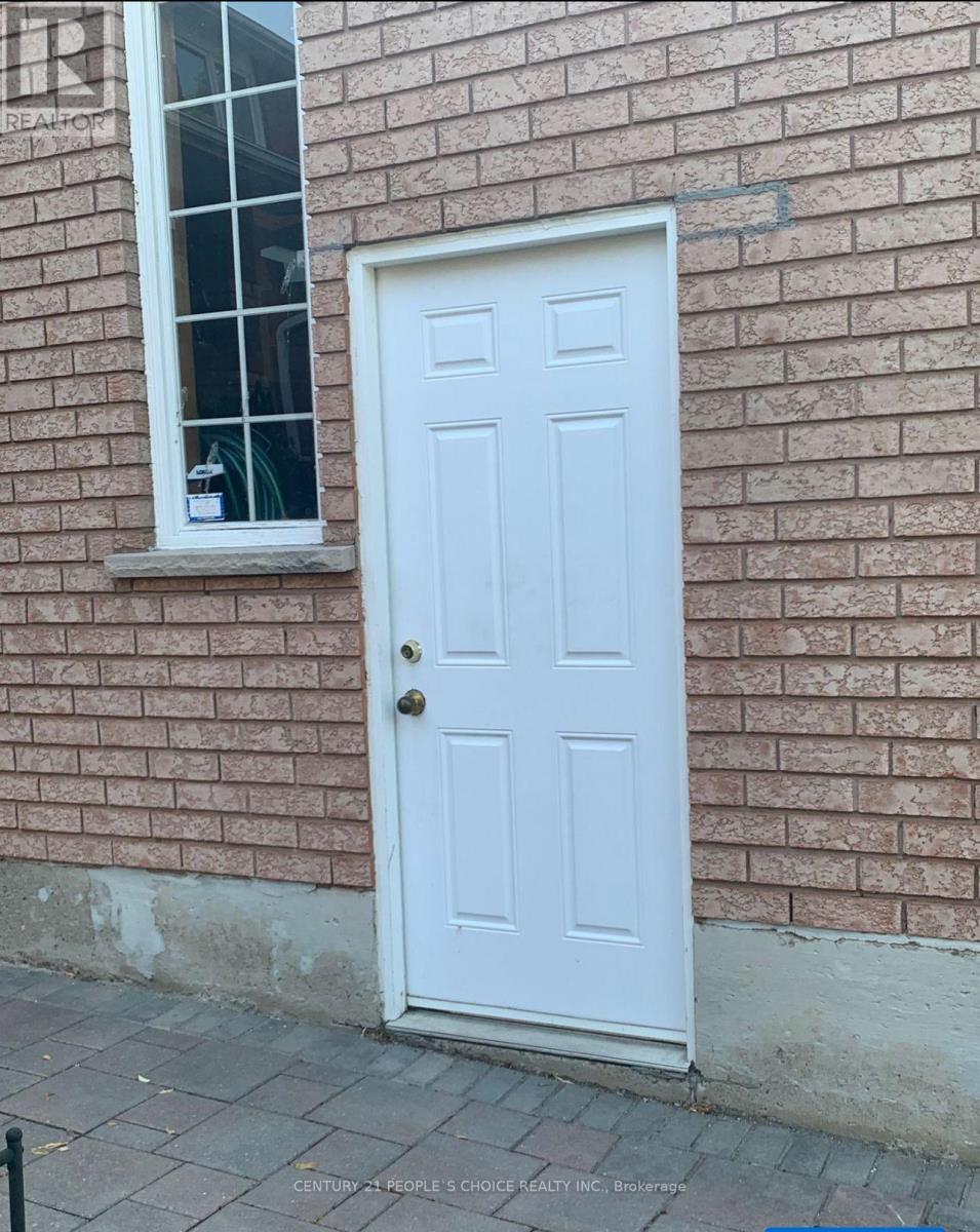 904 DRYSDALE DRIVE, Mississauga (East Credit), Ontario, L5V1X6 — Photo 2