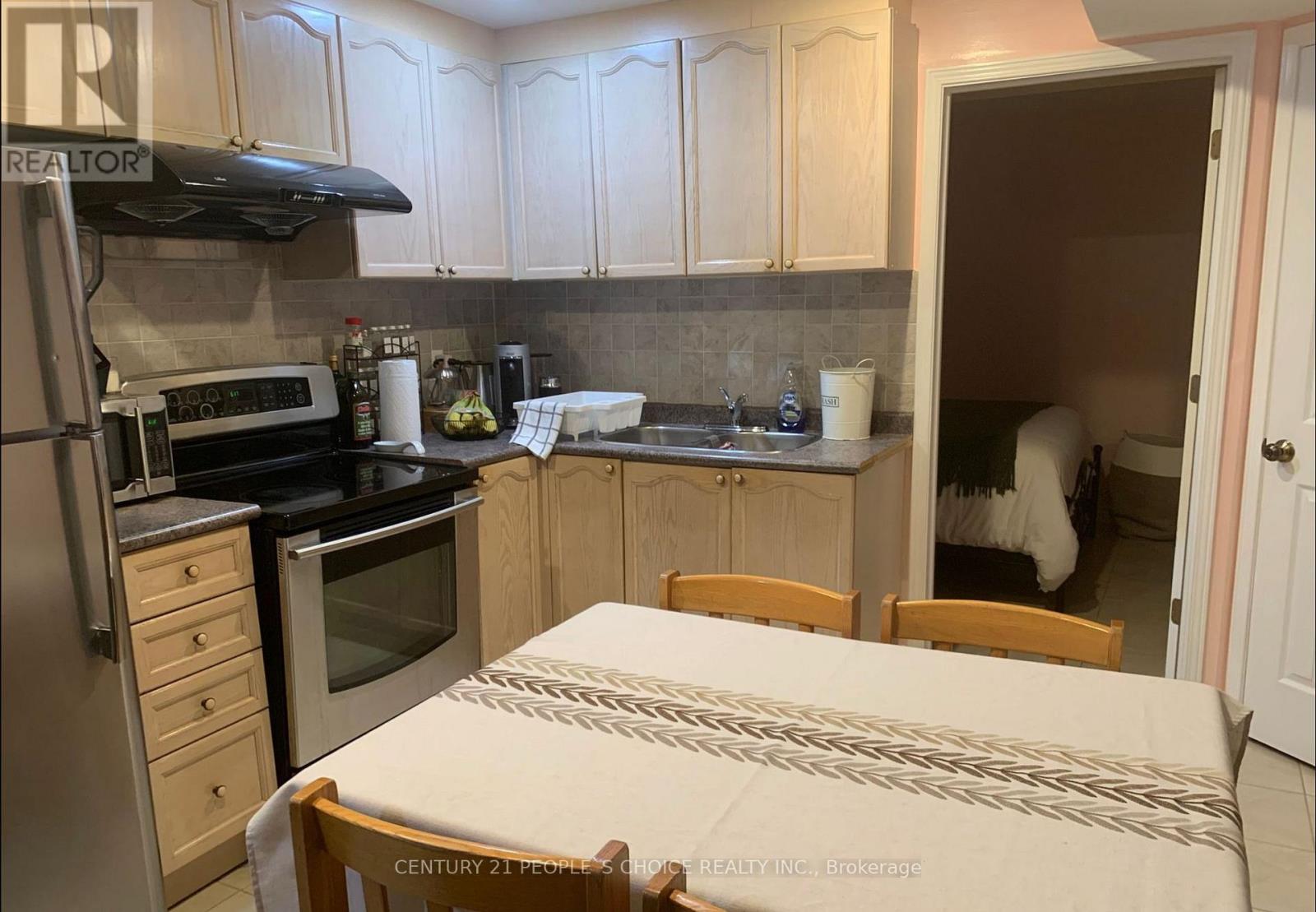 904 DRYSDALE DRIVE, Mississauga (East Credit), Ontario, L5V1X6 — Photo 5