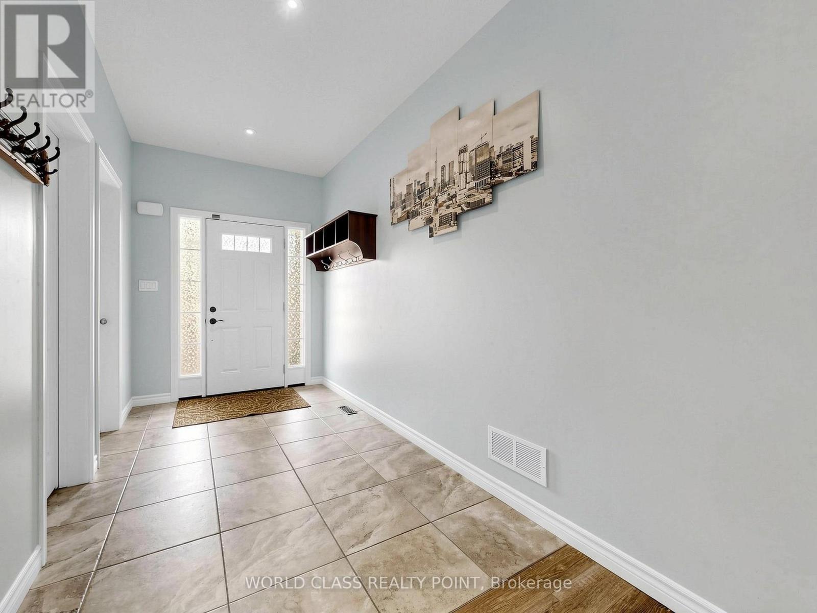 371 FINORO CRESCENT, Woolwich, Ontario, N3B0C4 — Photo 5