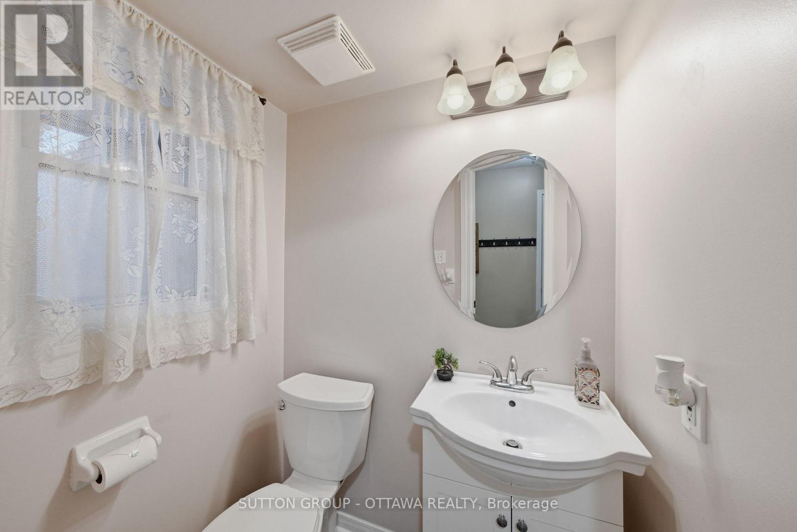 814 NESTING WAY, Ottawa, Ontario, K4A3X2 — Photo 2