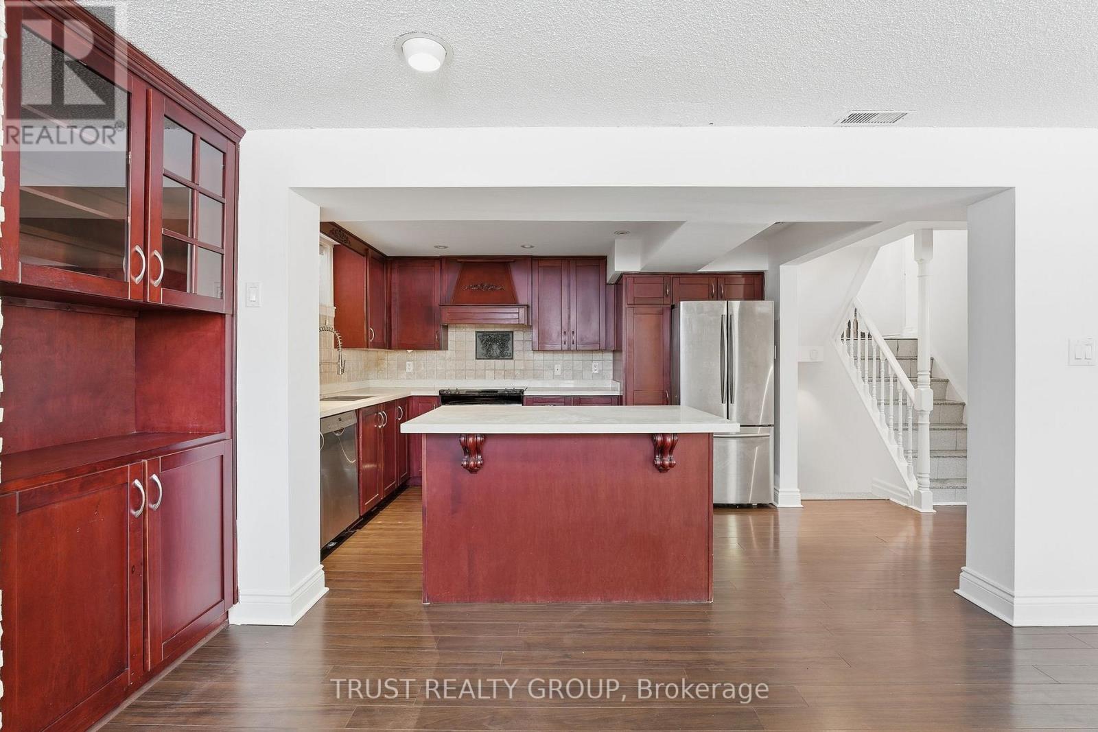 9 DEL RIA DRIVE, Toronto (Maple Leaf), Ontario, M6L1L9 — Photo 21