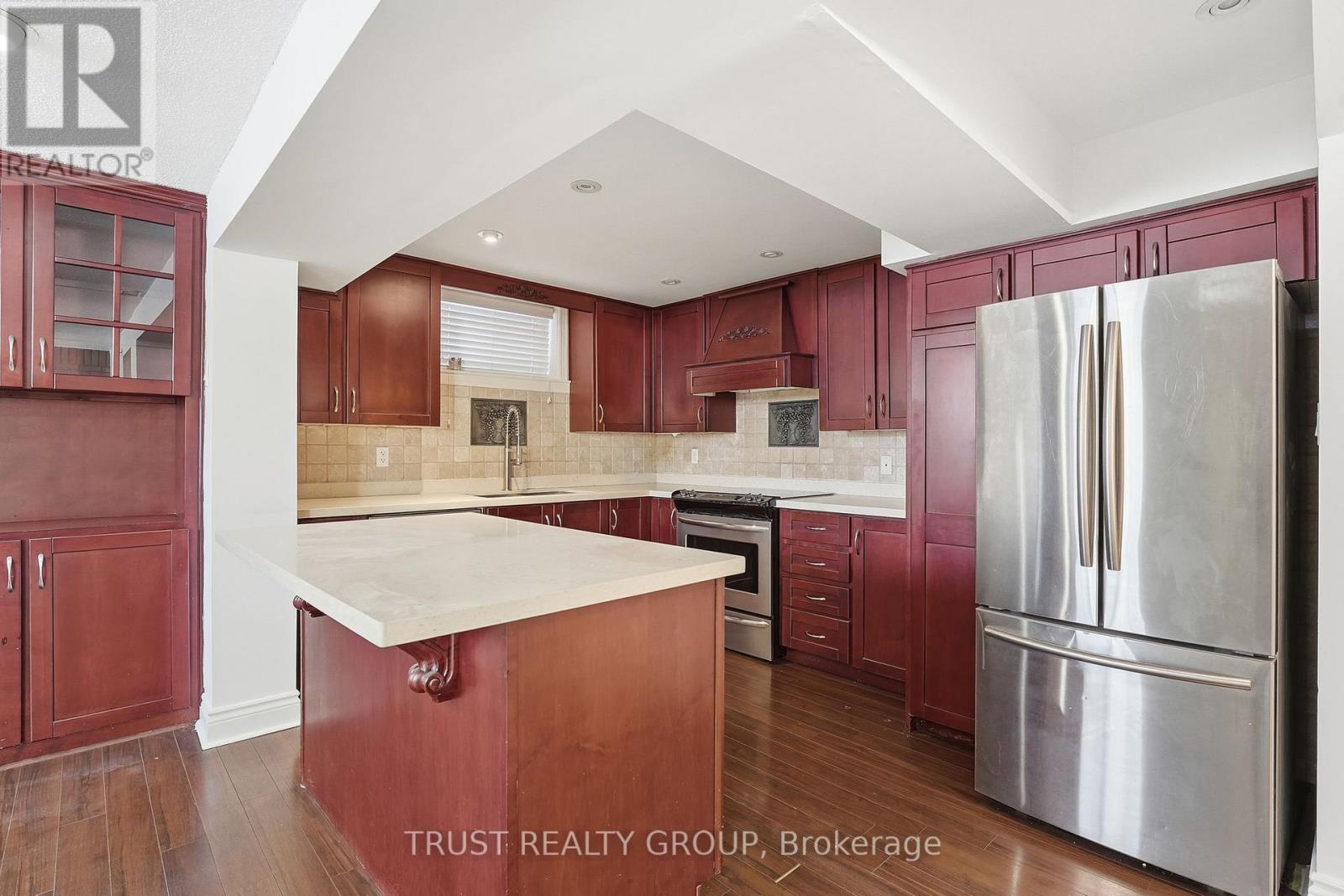 9 DEL RIA DRIVE, Toronto (Maple Leaf), Ontario, M6L1L9 — Photo 22