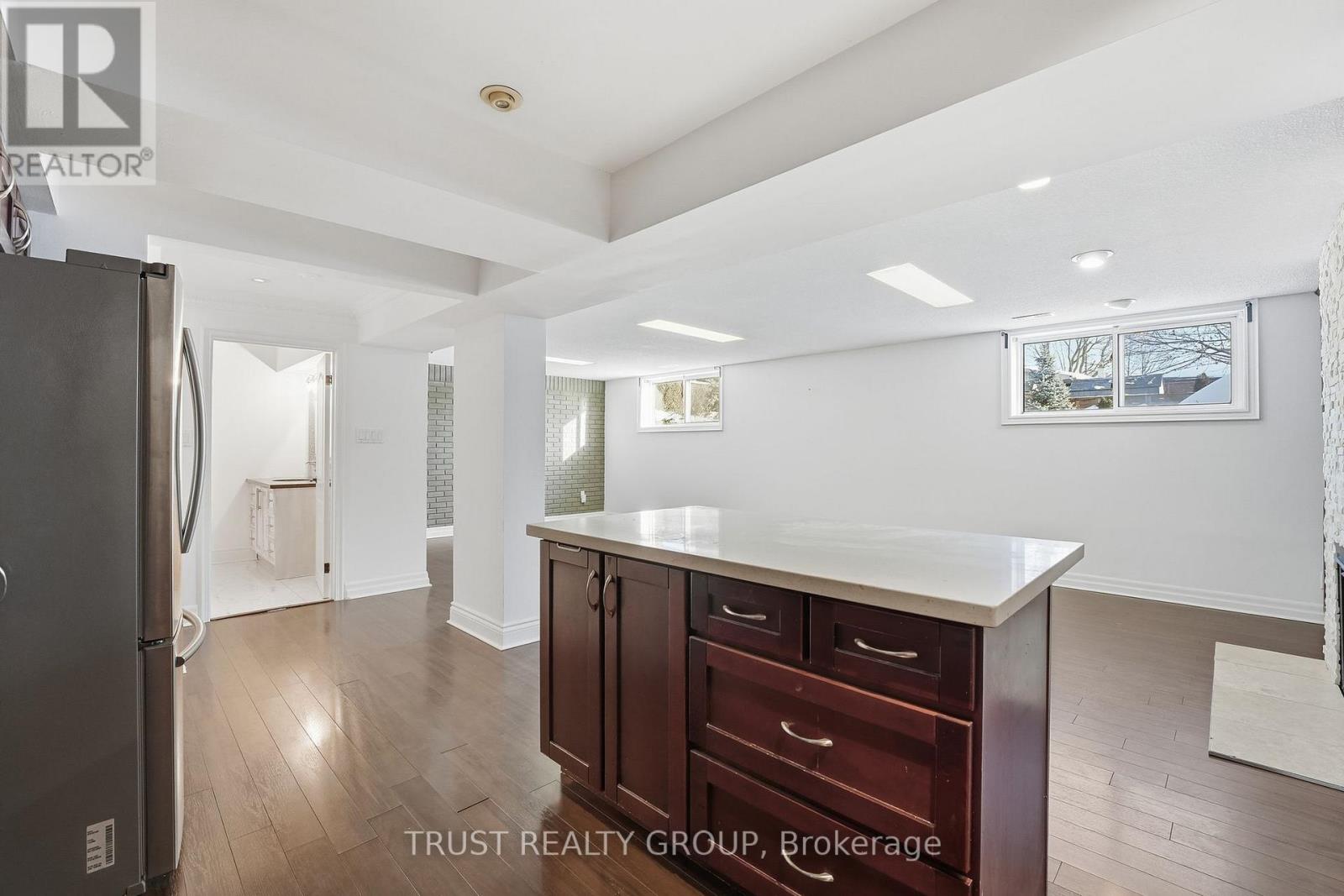 9 DEL RIA DRIVE, Toronto (Maple Leaf), Ontario, M6L1L9 — Photo 24