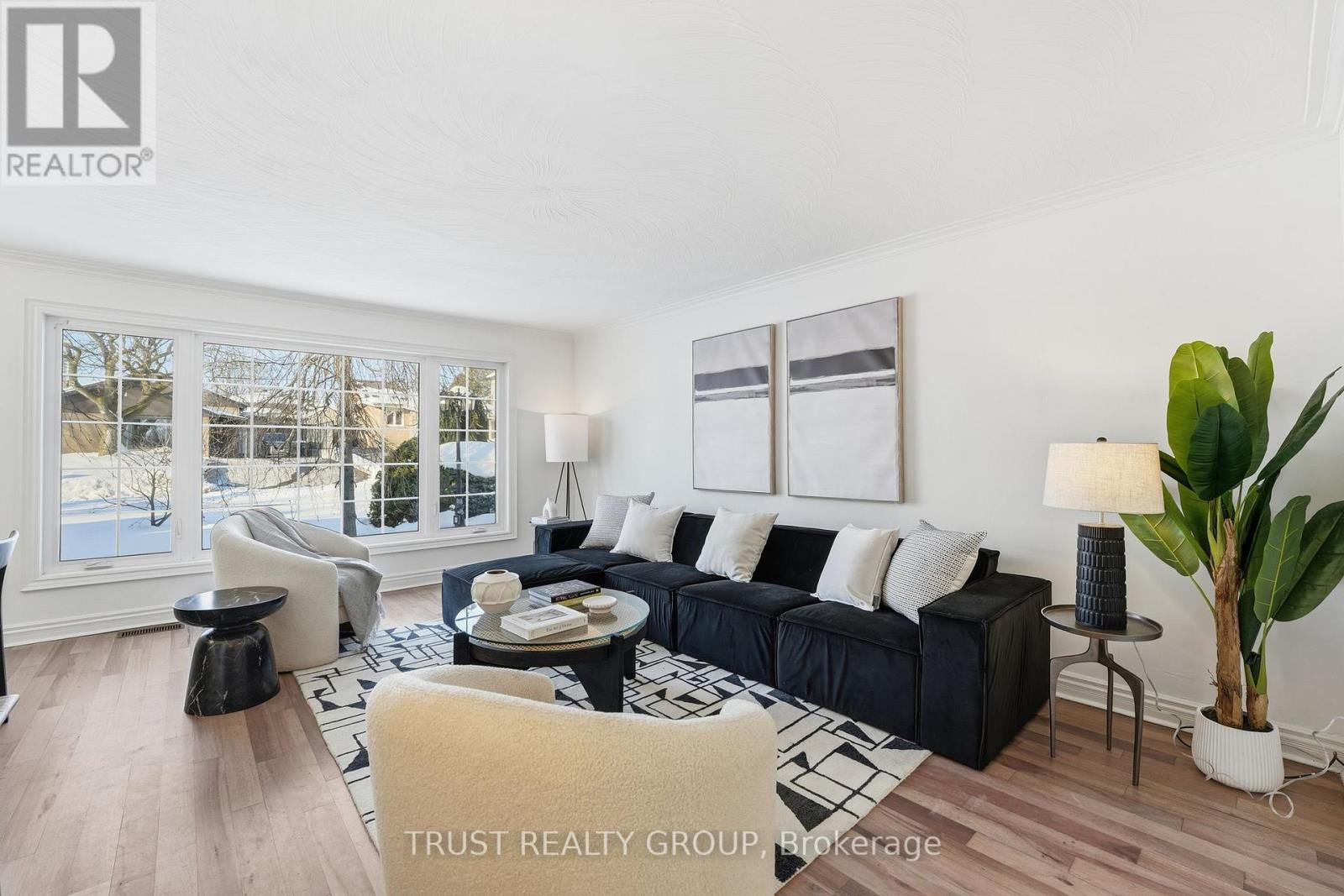 9 DEL RIA DRIVE, Toronto (Maple Leaf), Ontario, M6L1L9 — Photo 7