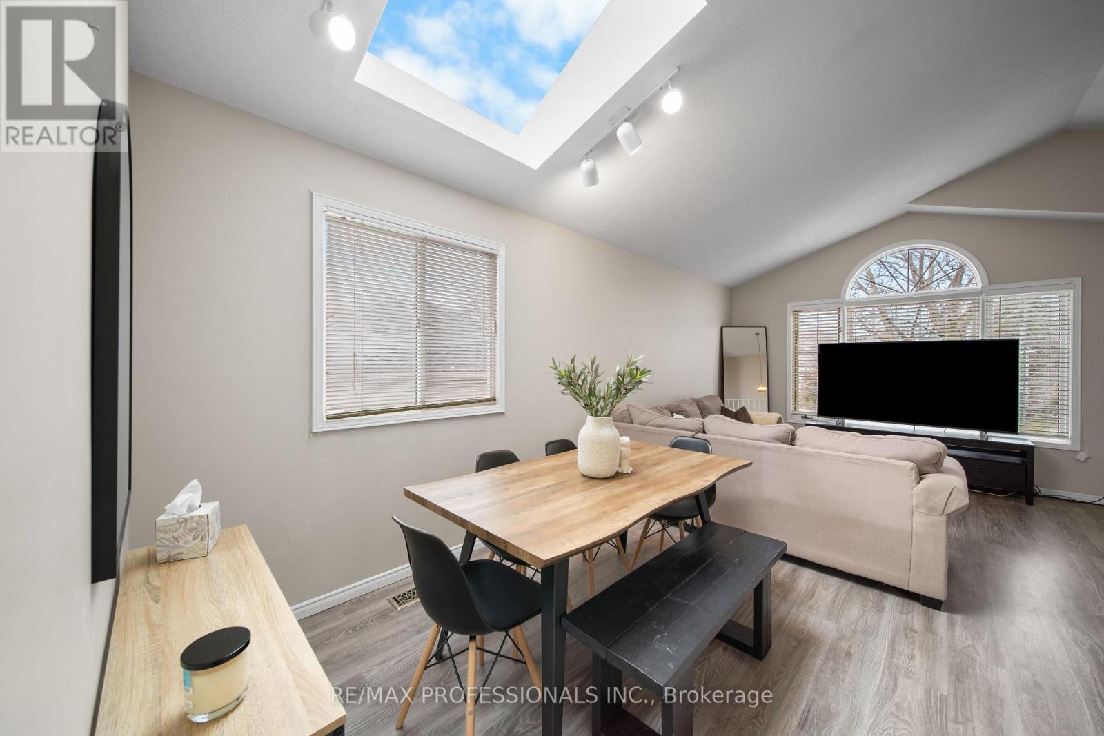 522 TRICO DRIVE, Cambridge, Ontario, N3H5M5 — Photo 6