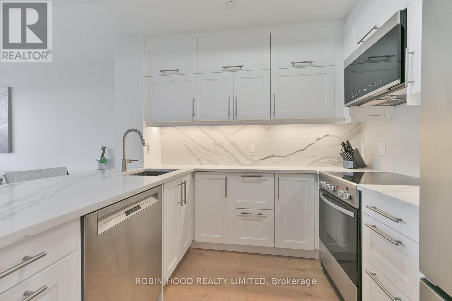 2303 - 170 SUMACH STREET, Toronto (Regent Park), Ontario, M5A0C3 — Photo 2