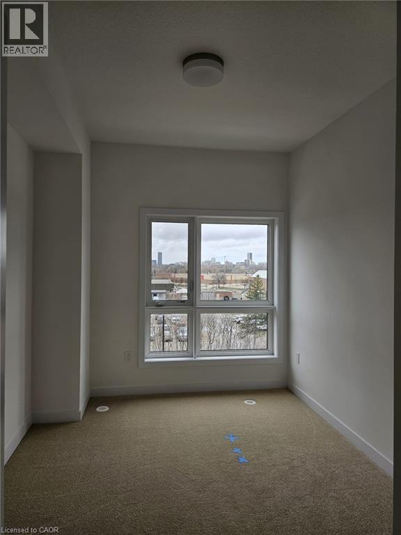 40 PALACE Street Unit# J14, Kitchener, Ontario, N2E0L2 — Photo 2