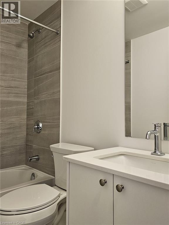 40 PALACE Street Unit# J14, Kitchener, Ontario, N2E0L2 — Photo 4