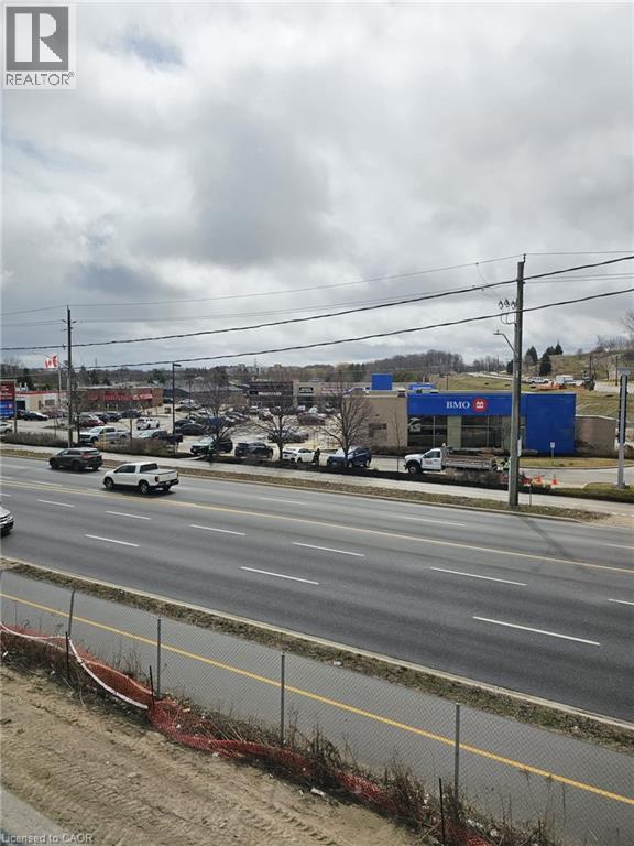 40 PALACE Street Unit# J14, Kitchener, Ontario, N2E0L2 — Photo 7