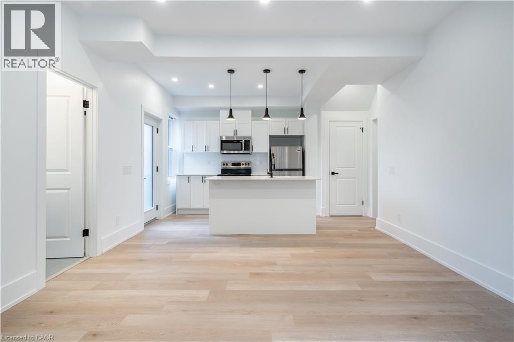 204 BALSAM Avenue S, Hamilton, Ontario, L8M3B8 — Photo 10