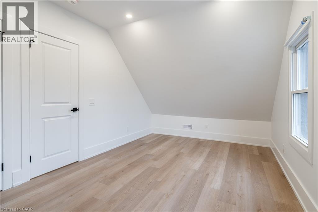 204 BALSAM Avenue S, Hamilton, Ontario, L8M3B8 — Photo 33