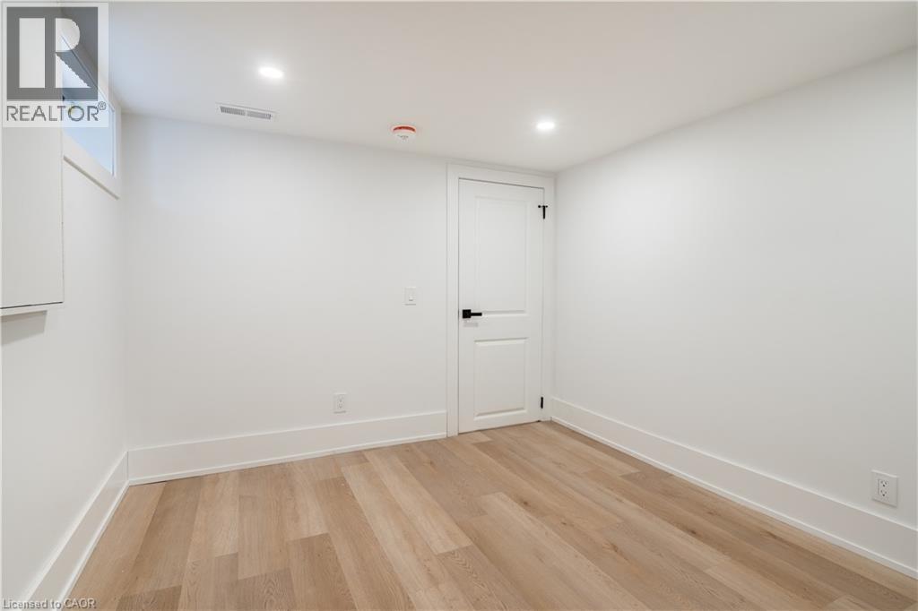 204 BALSAM Avenue S, Hamilton, Ontario, L8M3B8 — Photo 40