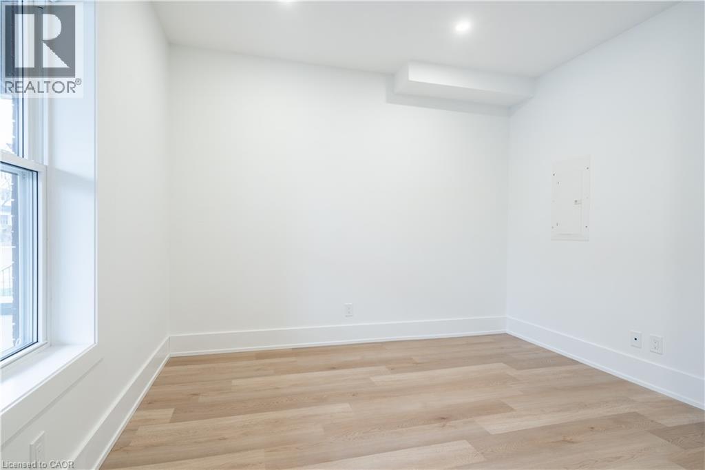 204 BALSAM Avenue S, Hamilton, Ontario, L8M3B8 — Photo 15