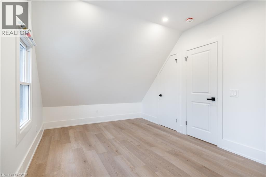 204 BALSAM Avenue S, Hamilton, Ontario, L8M3B8 — Photo 31