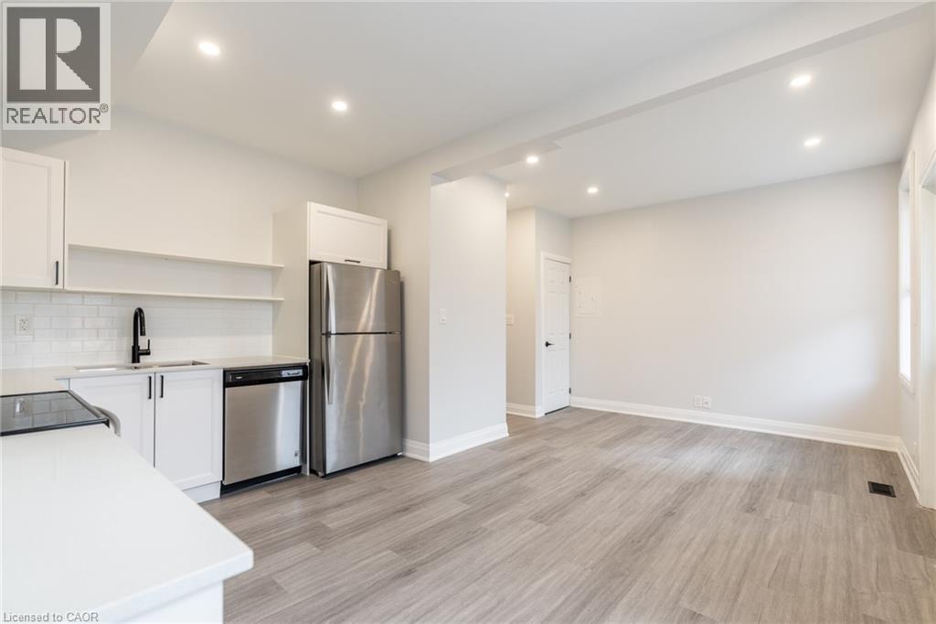 536 CANNON Street E, Hamilton, Ontario, L8L2E9 — Photo 14