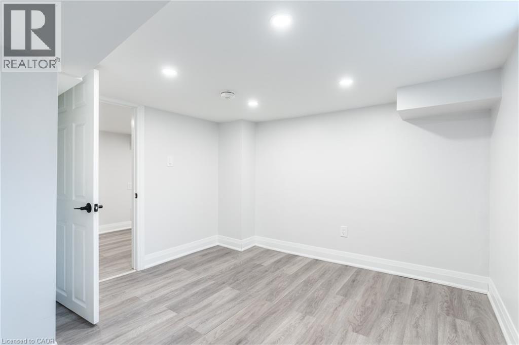 536 CANNON Street E, Hamilton, Ontario, L8L2E9 — Photo 18