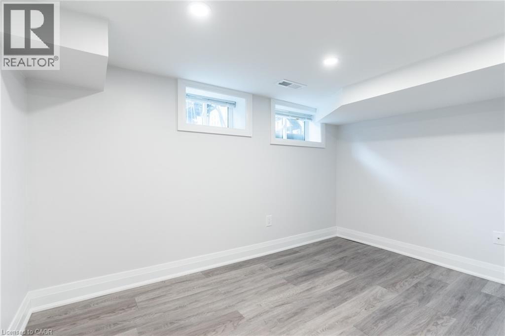 536 CANNON Street E, Hamilton, Ontario, L8L2E9 — Photo 19