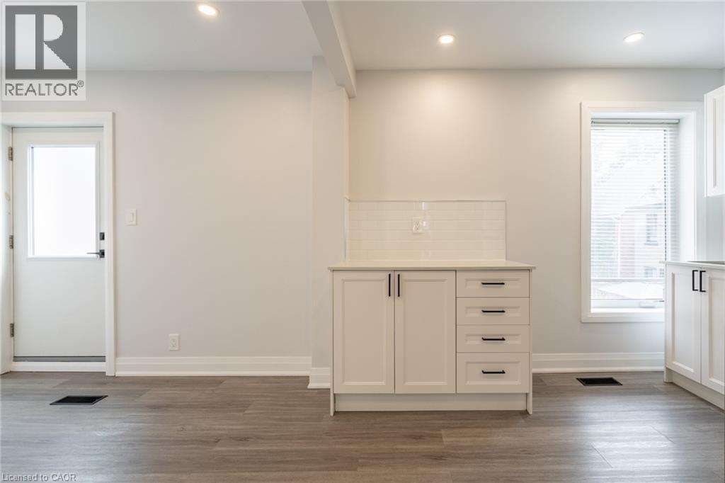 536 CANNON Street E, Hamilton, Ontario, L8L2E9 — Photo 25