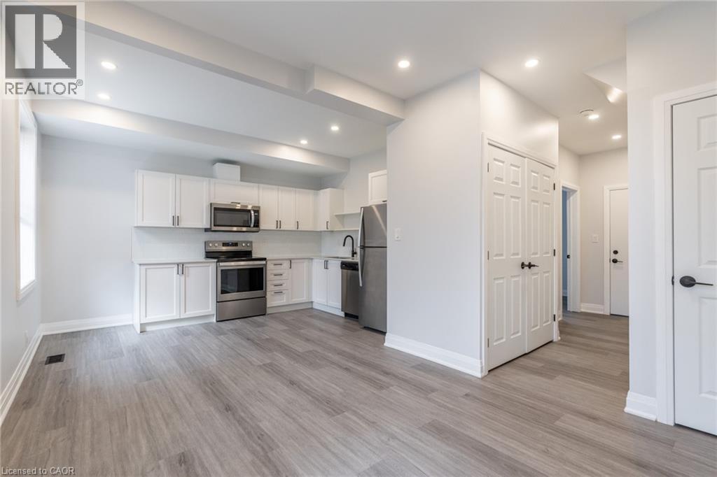 536 CANNON Street E, Hamilton, Ontario, L8L2E9 — Photo 9