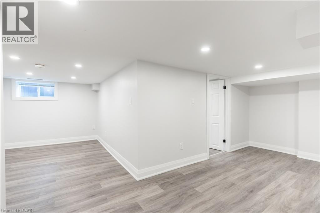 536 CANNON Street E, Hamilton, Ontario, L8L2E9 — Photo 14