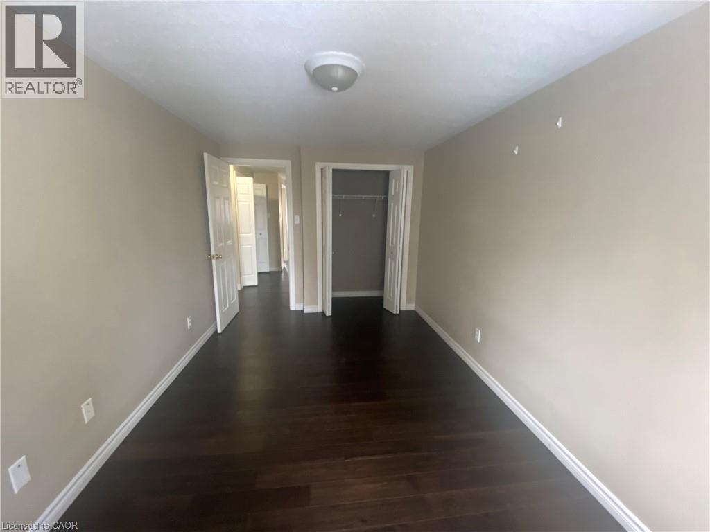 182 KINGSWOOD Drive, Kitchener, Ontario, N2E1S9 — Photo 14