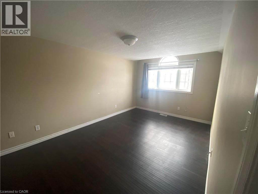 182 KINGSWOOD Drive, Kitchener, Ontario, N2E1S9 — Photo 17