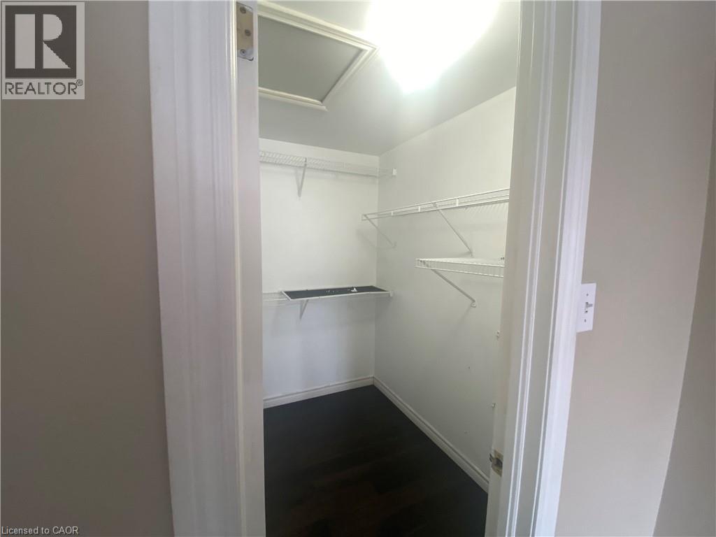 182 KINGSWOOD Drive, Kitchener, Ontario, N2E1S9 — Photo 18